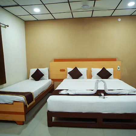 Raajnest Service Apartments Chennai Exterior photo